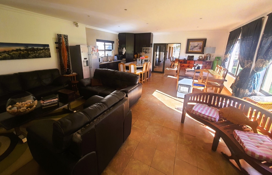 5 Bedroom Property for Sale in Rietfontein A H North West